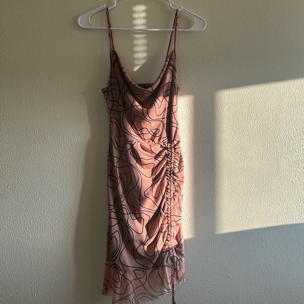 Pretty Little Thing dress